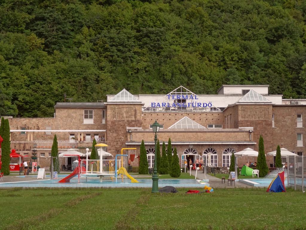 Dia Apartman Miskolc Esterno foto
