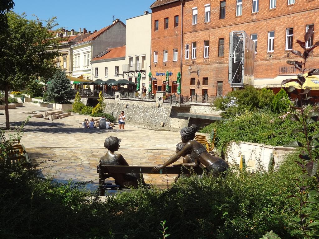 Dia Apartman Miskolc Esterno foto