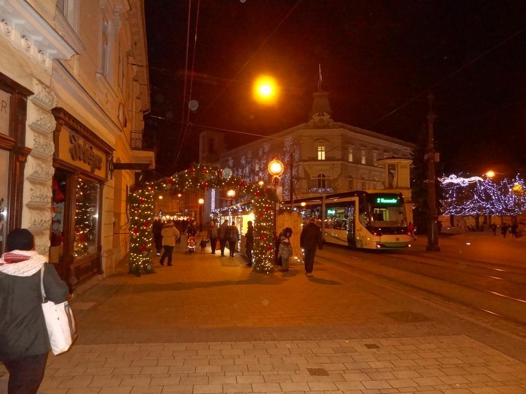 Dia Apartman Miskolc Camera foto